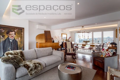 Apartamento T4 para Venda em Santa Iria de Azoia, São João da Talha e Bobadela
