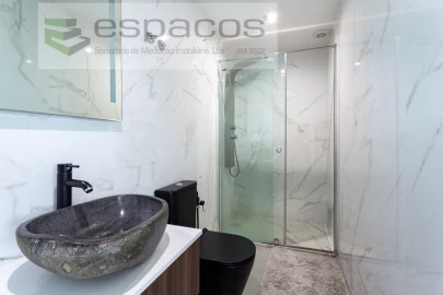 Apartamento T4 para Venda em Santa Iria de Azoia, São João da Talha e Bobadela