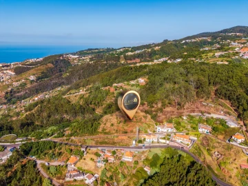 Terreno para Venda em Caniço