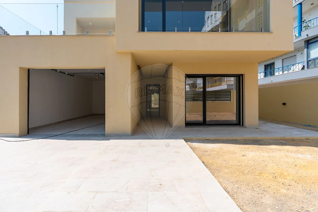 Moradia T4 para Venda em Charneca de Caparica e Sobreda Foto 38