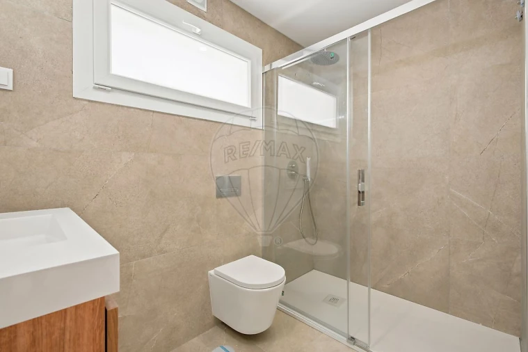 Moradia T4 para Venda em Charneca de Caparica e Sobreda Foto 24