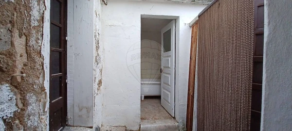 Moradia T2 para Venda em Alguber