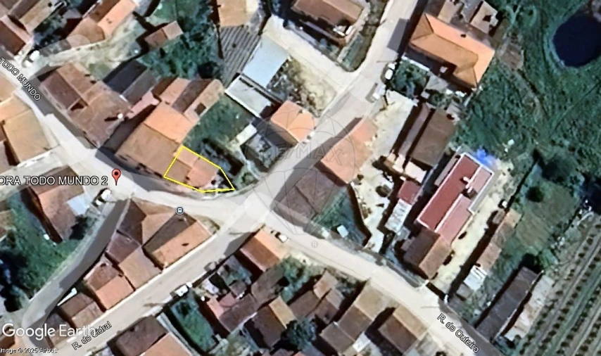 Moradia T2 para Venda em Alguber Foto 10