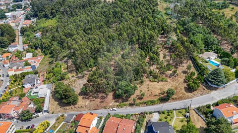 Terreno para Venda em Oliveira do Douro