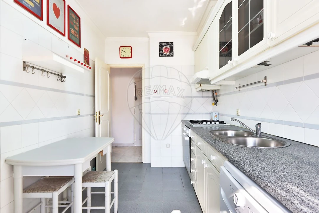 Apartamento T2 para Venda em Cacém e São Marcos Foto 6