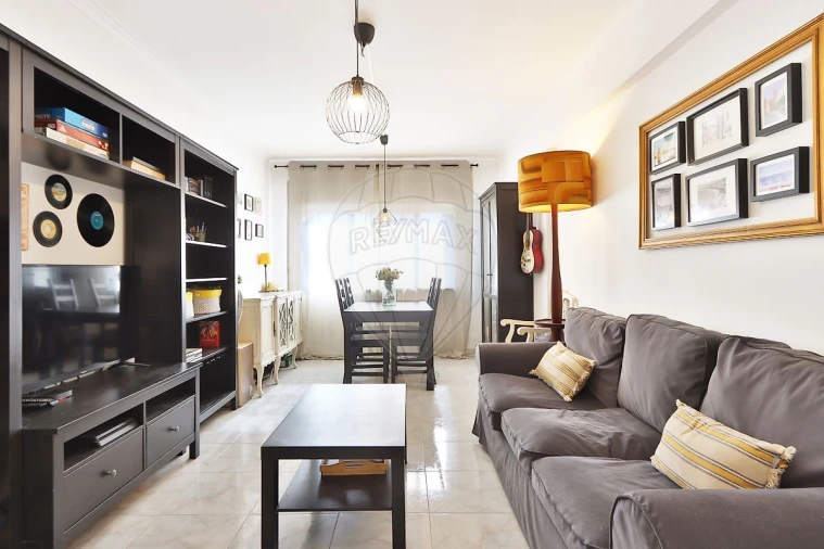 Apartamento T2 para Venda em Cacém e São Marcos Foto 3