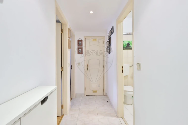 Apartamento T2 para Venda em Cacém e São Marcos Foto 8