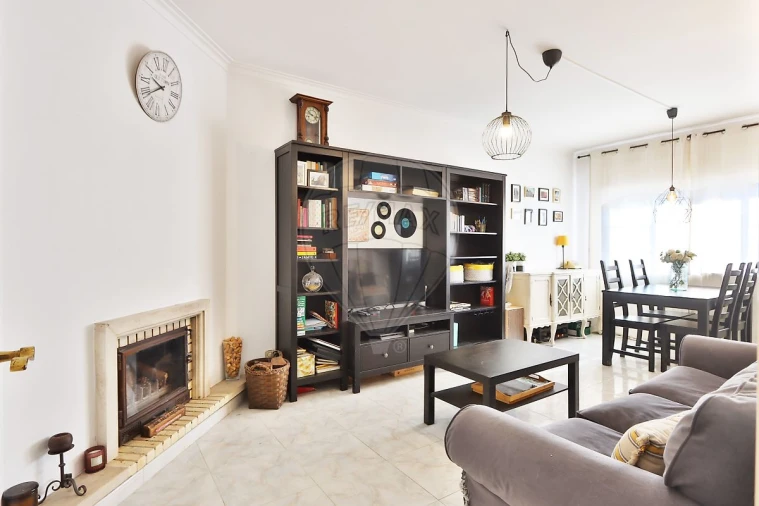 Apartamento T2 para Venda em Cacém e São Marcos Foto 5