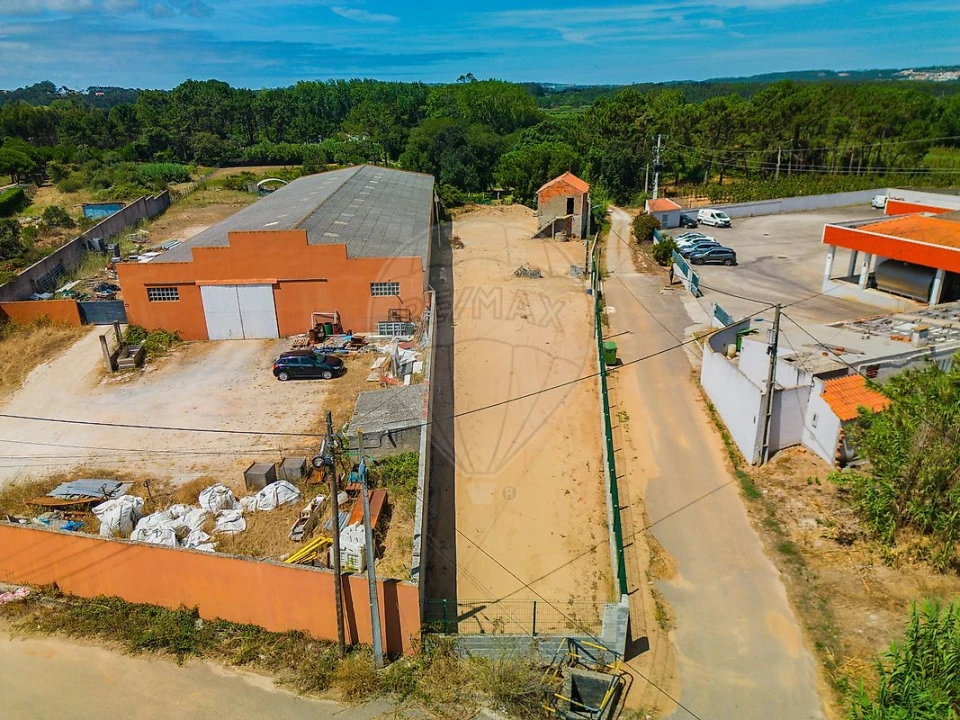 Terreno para Venda em Alfeizerão Foto 3