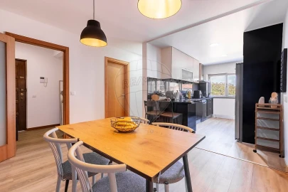 Apartamento T3 para Venda em A dos Cunhados e Maceira