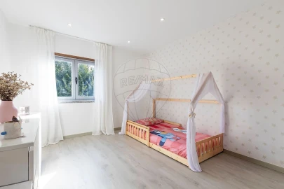 Apartamento T3 para Venda em A dos Cunhados e Maceira