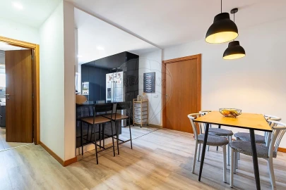 Apartamento T3 para Venda em A dos Cunhados e Maceira
