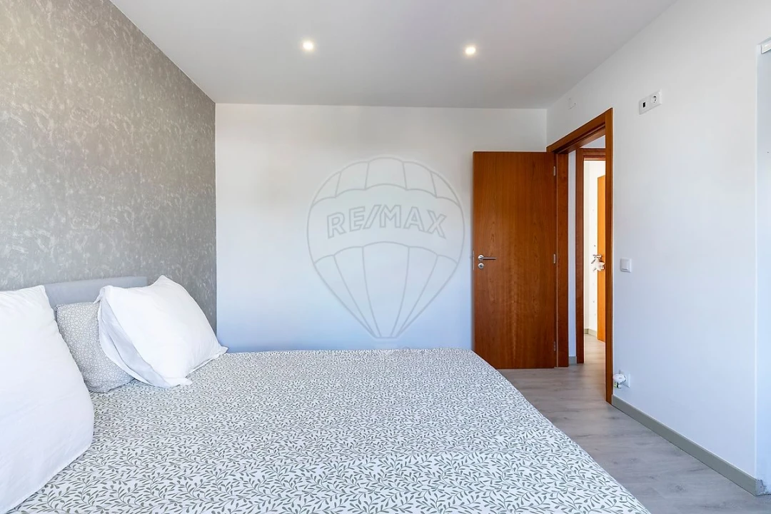 Apartamento T3 para Venda em A dos Cunhados e Maceira Foto 14