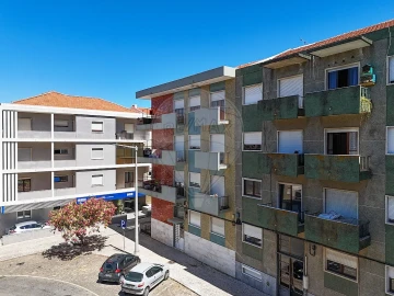 Apartamento T2 para Venda em Santa Maria, São Pedro e Matacães