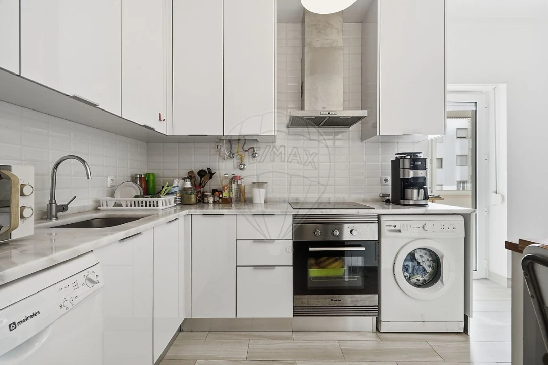 Apartamento T2 para Venda em Santa Maria, São Pedro e Matacães Foto 15
