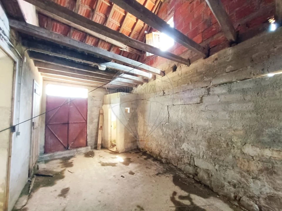 Moradia T3 para Venda em Santiago e São Simão de Litém e Albergaria dos Doze Foto 30