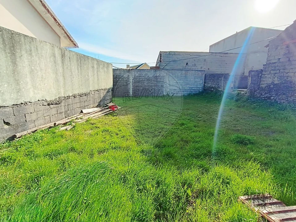 Moradia T3 para Venda em Santiago e São Simão de Litém e Albergaria dos Doze Foto 21