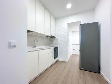 Apartamento T2 para Arrendamento em São Vicente