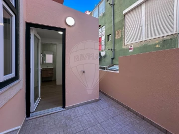 Apartamento T2 para Arrendamento em São Vicente