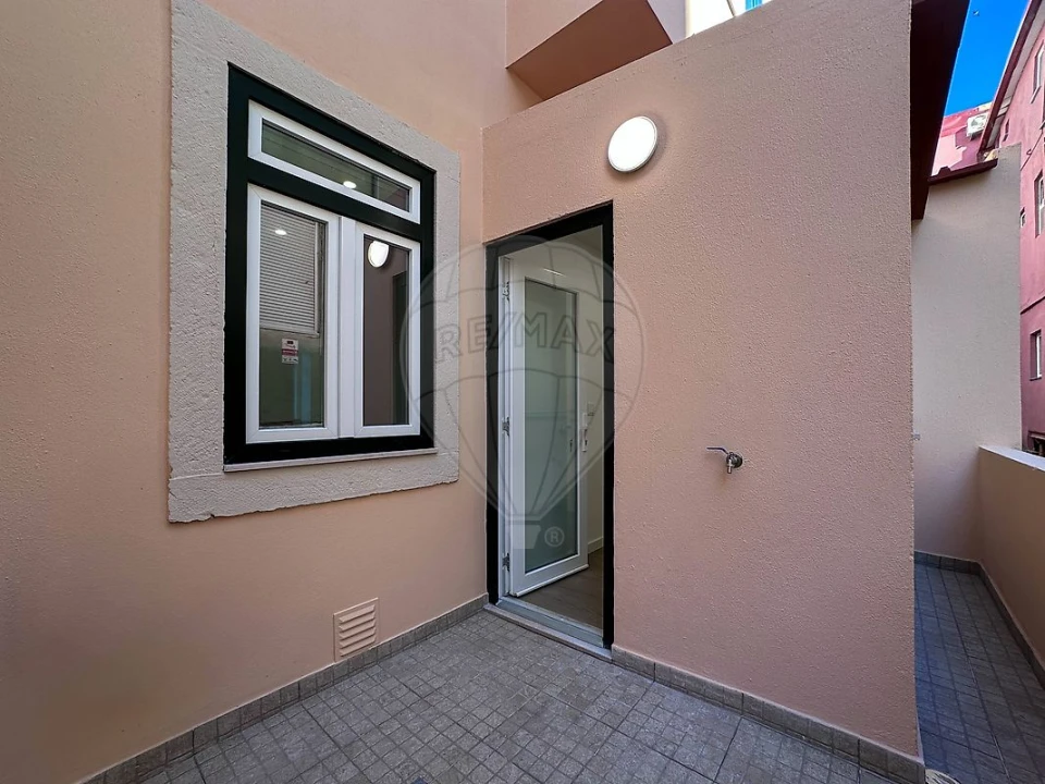 Apartamento T2 para Arrendamento em São Vicente Foto 19