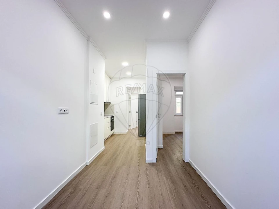 Apartamento T2 para Arrendamento em São Vicente Foto 4