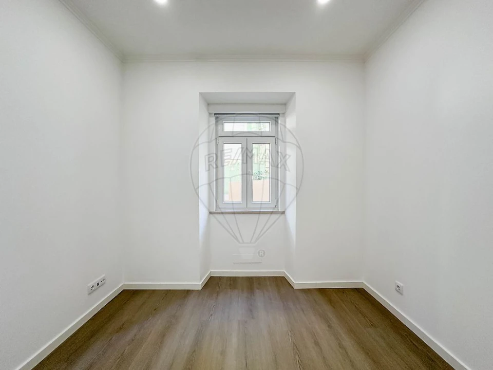 Apartamento T2 para Arrendamento em São Vicente Foto 2