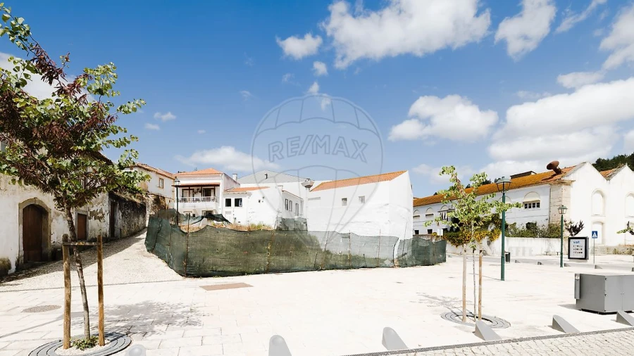 Terreno para Venda em Alenquer (Santo Estêvão e Triana)