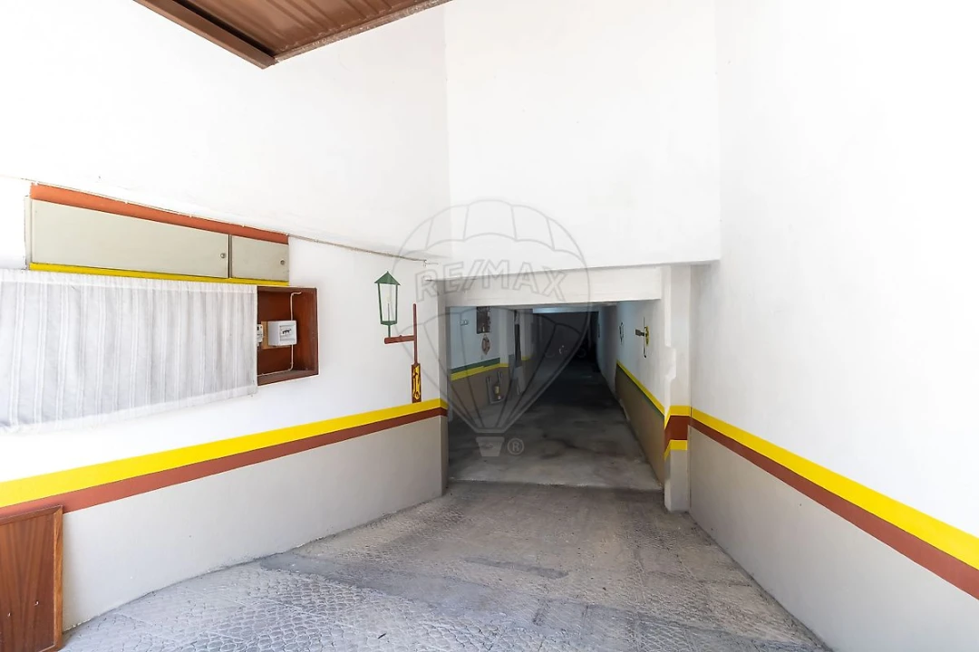 Garagem para Venda em Alverca do Ribatejo e Sobralinho Foto 6