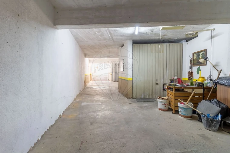 Garagem para Venda em Alverca do Ribatejo e Sobralinho Foto 7