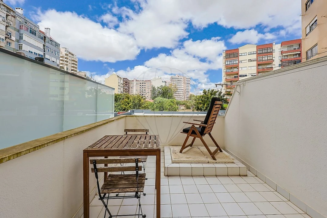 Apartamento T1 para Arrendamento em São Domingos de Benfica Foto 19