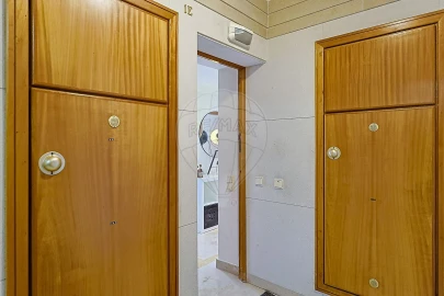 Apartamento T1 para Arrendamento em São Domingos de Benfica