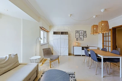 Apartamento T1 para Arrendamento em São Domingos de Benfica