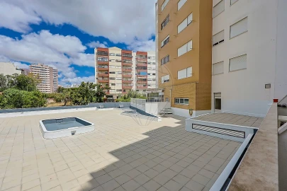 Apartamento T1 para Arrendamento em São Domingos de Benfica
