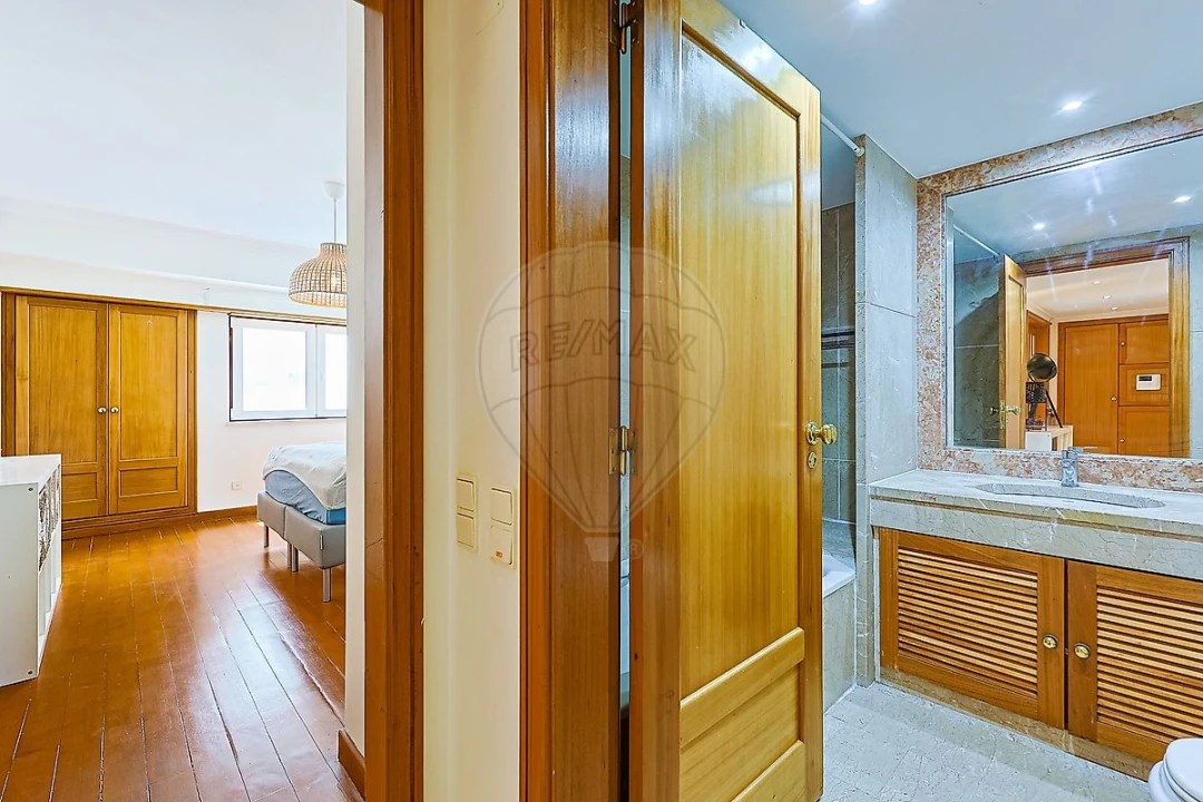 Apartamento T1 para Arrendamento em São Domingos de Benfica Foto 2