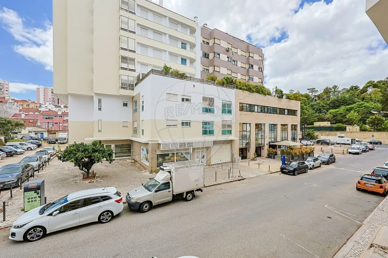 Apartamento T1 para Arrendamento em São Domingos de Benfica Foto 27