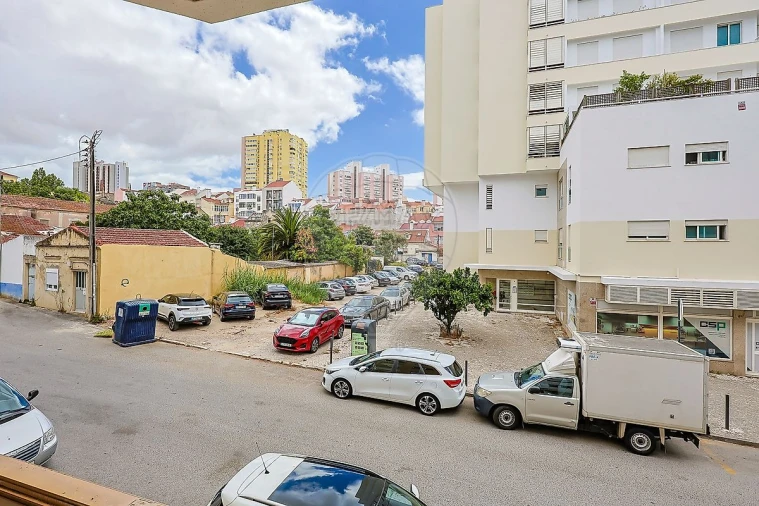 Apartamento T1 para Arrendamento em São Domingos de Benfica Foto 26
