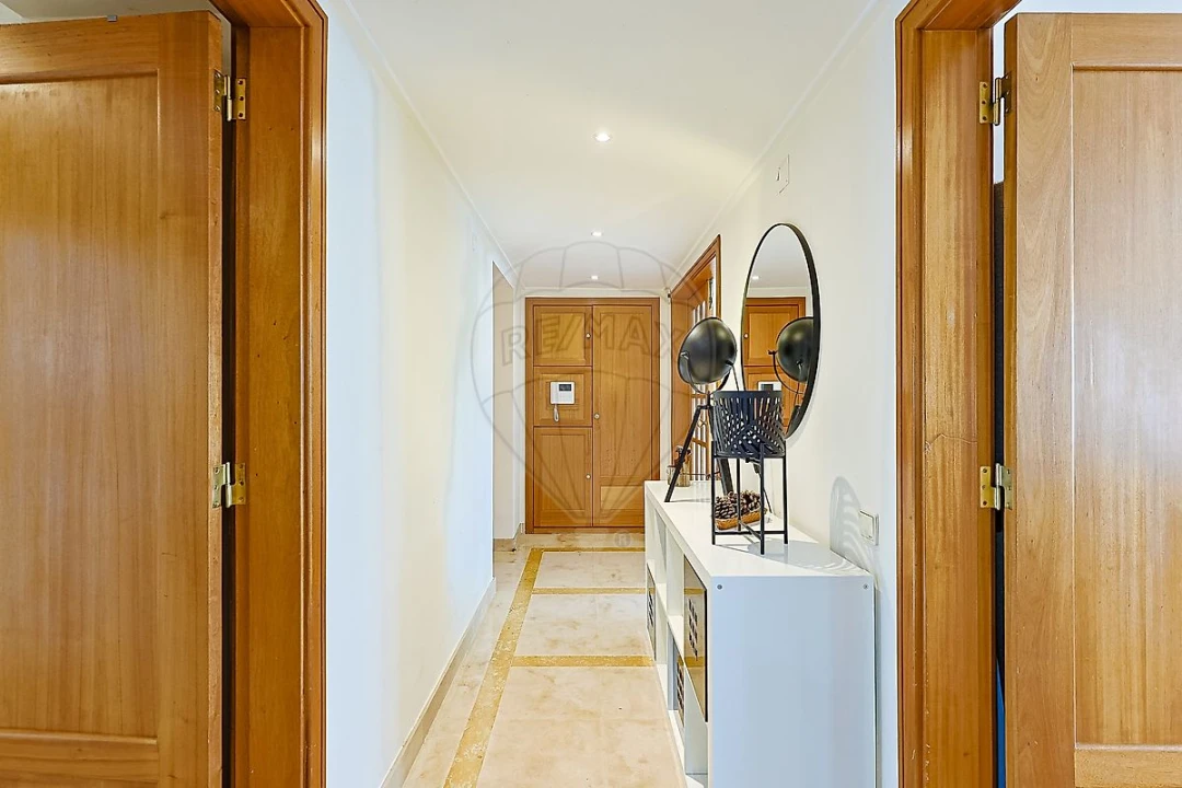 Apartamento T1 para Arrendamento em São Domingos de Benfica Foto 9