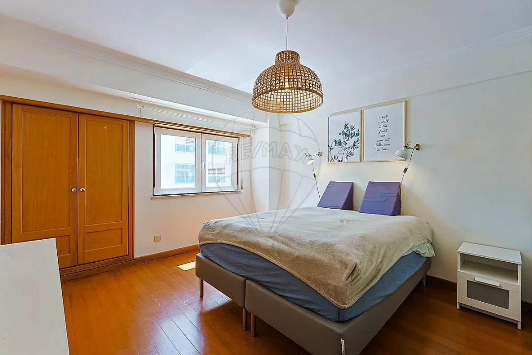 Apartamento T1 para Arrendamento em São Domingos de Benfica Foto 5