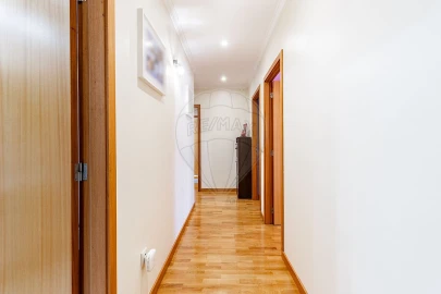 Apartamento T4 para Venda em São Mamede de Infesta e Senhora da Hora