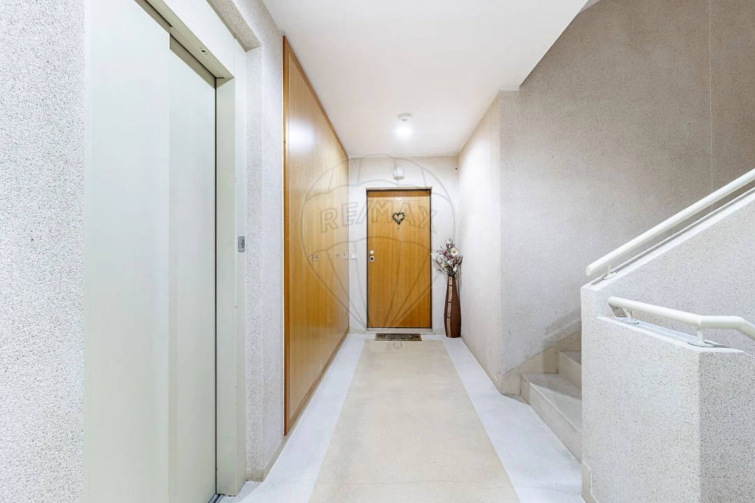 Apartamento T4 para Venda em São Mamede de Infesta e Senhora da Hora Foto 35