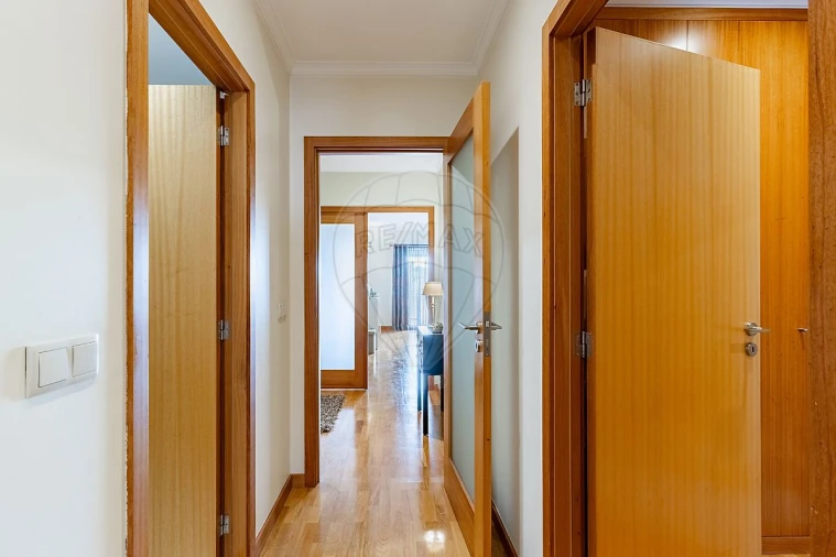 Apartamento T4 para Venda em São Mamede de Infesta e Senhora da Hora Foto 27