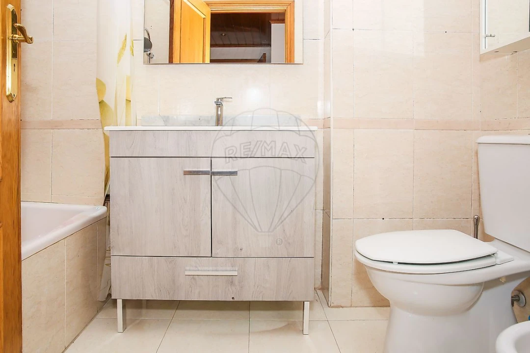 Apartamento T3 para Venda em Castanheira do Ribatejo e Cachoeiras Foto 24