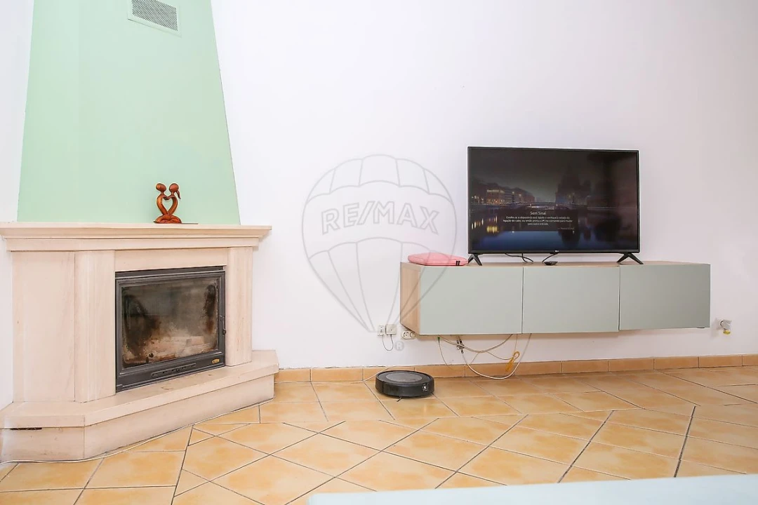 Apartamento T3 para Venda em Castanheira do Ribatejo e Cachoeiras Foto 12