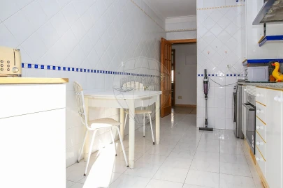 Apartamento T3 para Venda em Castanheira do Ribatejo e Cachoeiras