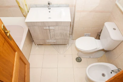 Apartamento T3 para Venda em Castanheira do Ribatejo e Cachoeiras