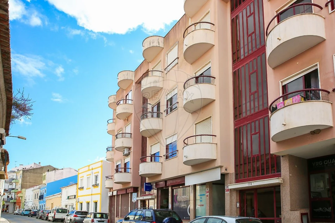 Apartamento T3 para Venda em Castanheira do Ribatejo e Cachoeiras Foto 1