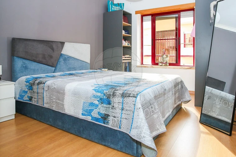 Apartamento T3 para Venda em Castanheira do Ribatejo e Cachoeiras Foto 16