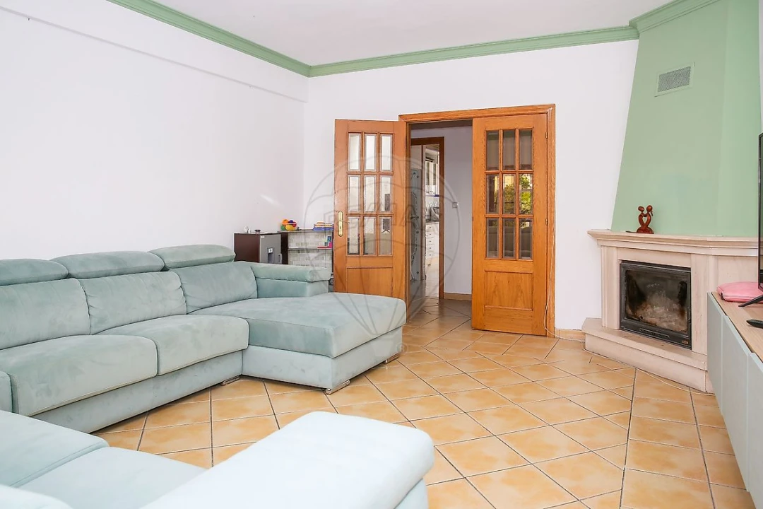 Apartamento T3 para Venda em Castanheira do Ribatejo e Cachoeiras Foto 11