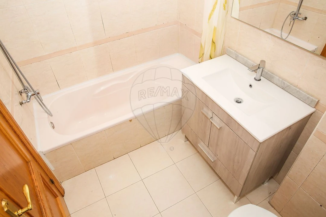 Apartamento T3 para Venda em Castanheira do Ribatejo e Cachoeiras Foto 25