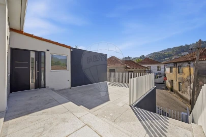 Moradia T3 para Venda em Vila das Aves